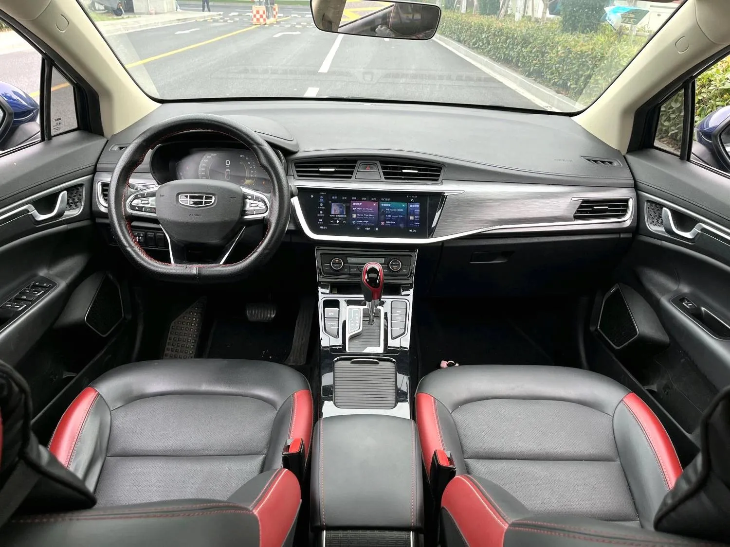 GEELY Emgrand GS
