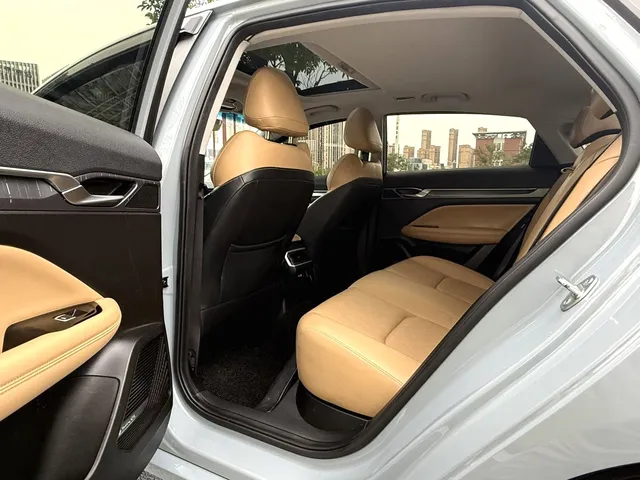 GEELY Emgrand L Hi-P Emgrand L Hi-P 2024 1.5TD Champion Edition Excellence Automatic