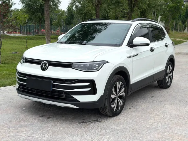 Volkswagen Tharu Tharu XR 2025 1.5 Ruiyi Automatic