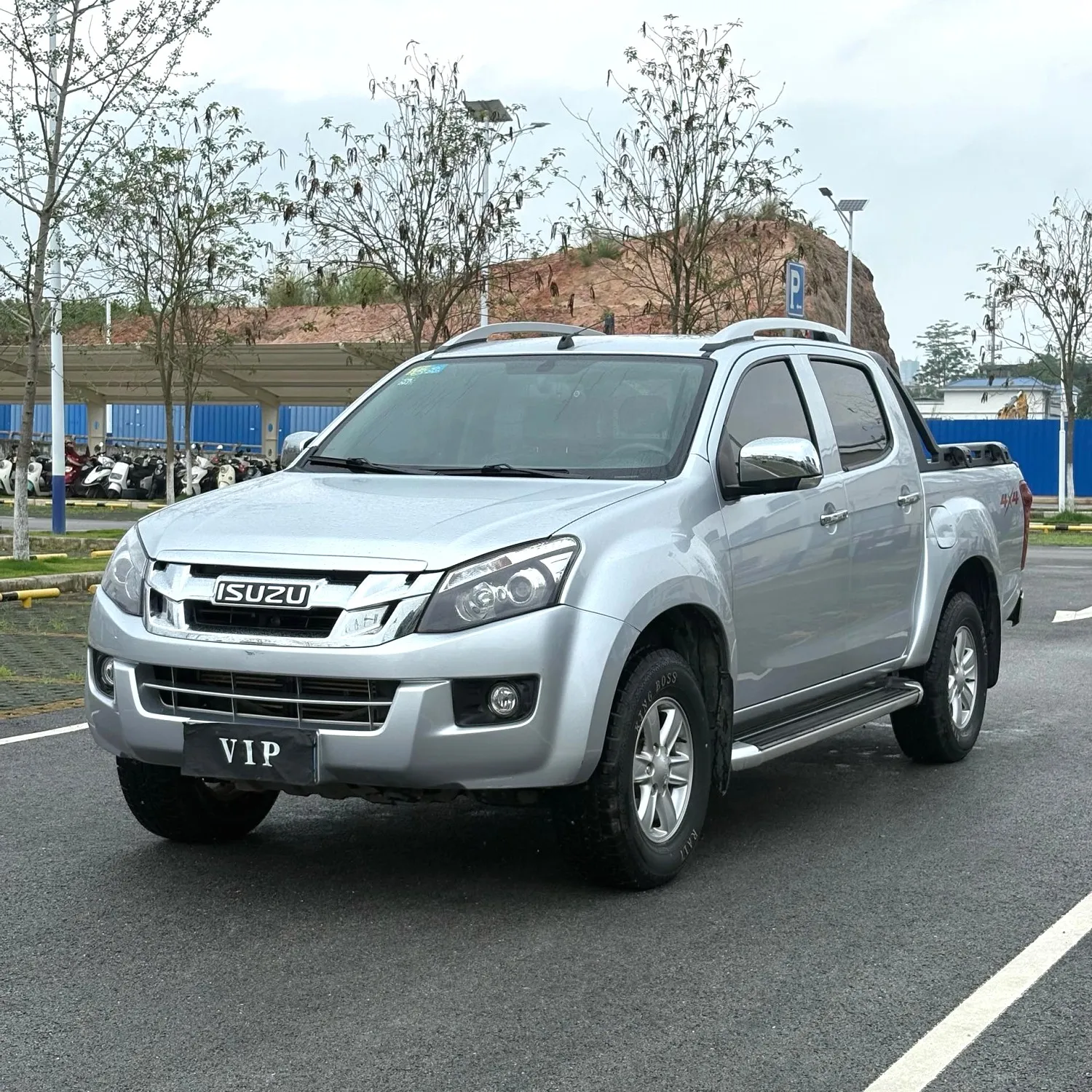 Isuzu D-Max