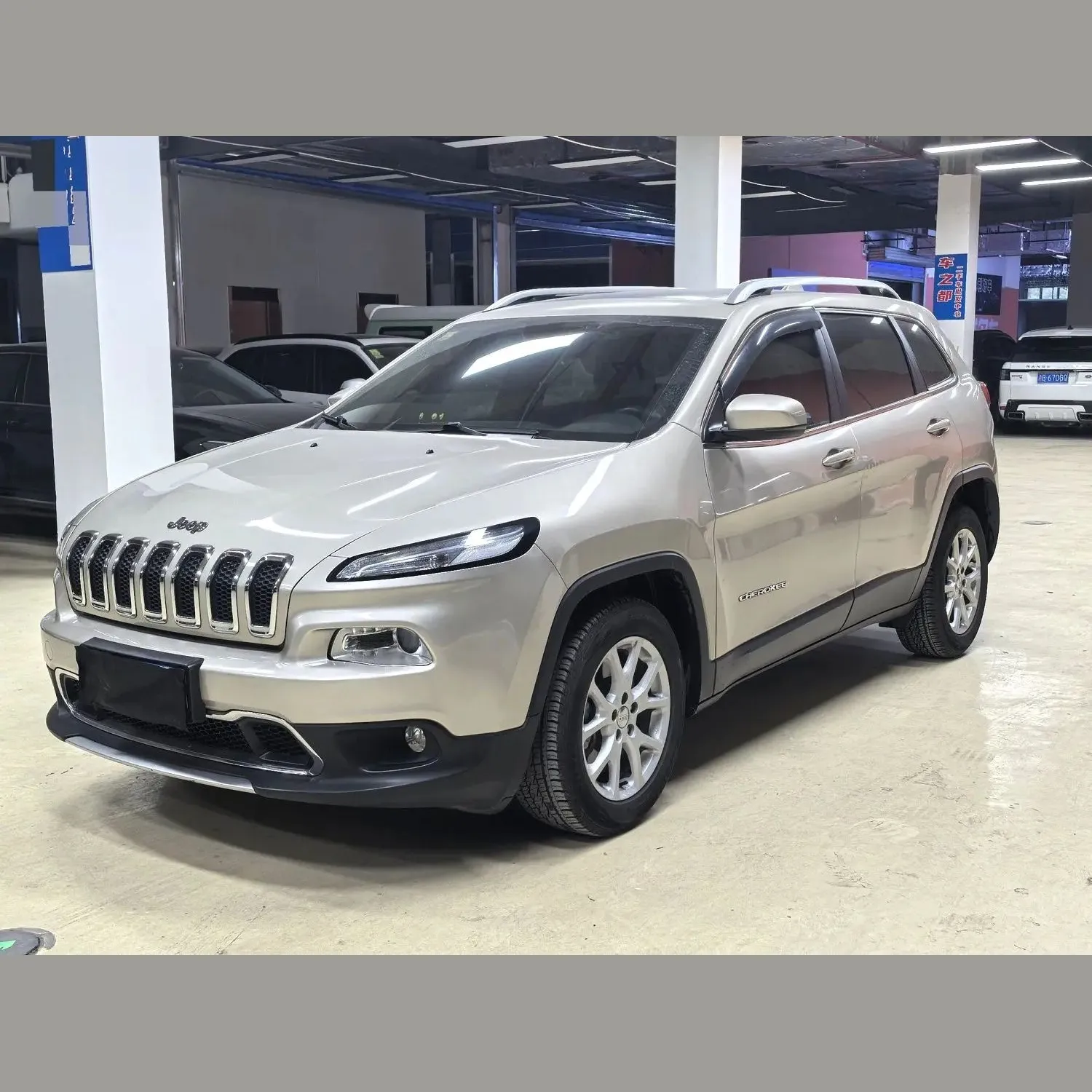 Jeep Cherokee